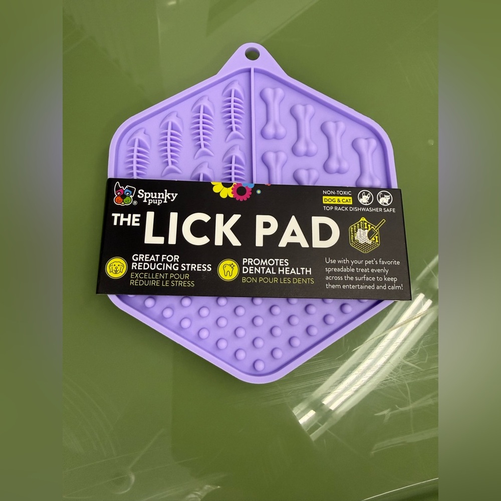 The Lick Pad from Spunky Pup NWT - Picture 4 of 5